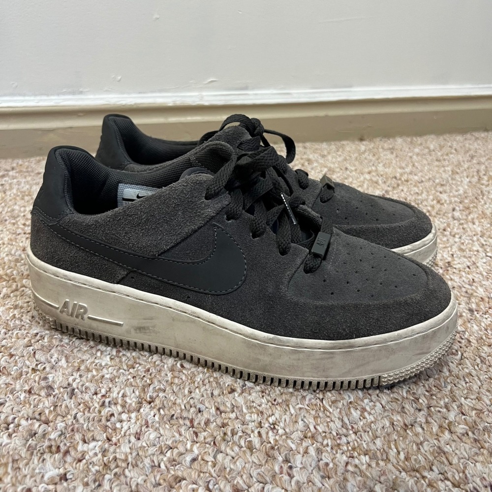 Nike Womens Air Force 1 Sage Low Platform Suede Grey AR5339-001 Size 9.5